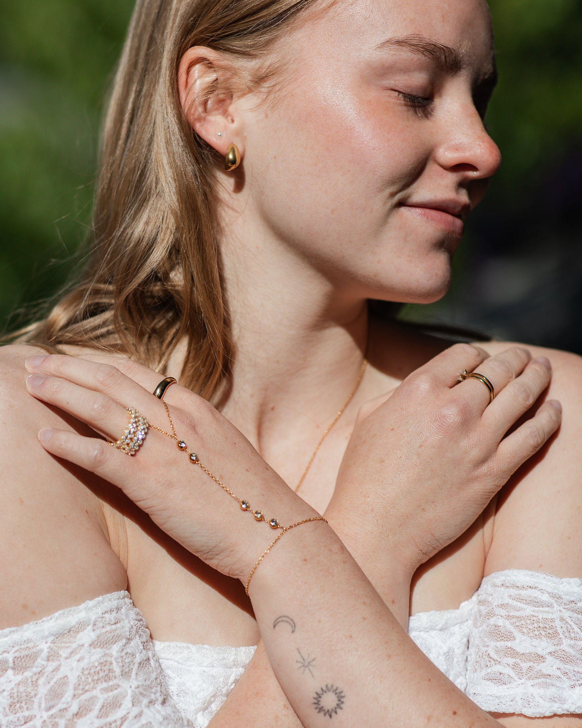 Procida Hand Chain